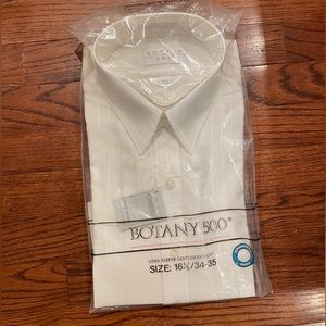 Botany 500 Long Sleeve Men’s Dress Shirt